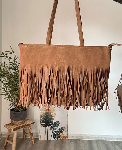 Bolso marrón flecos