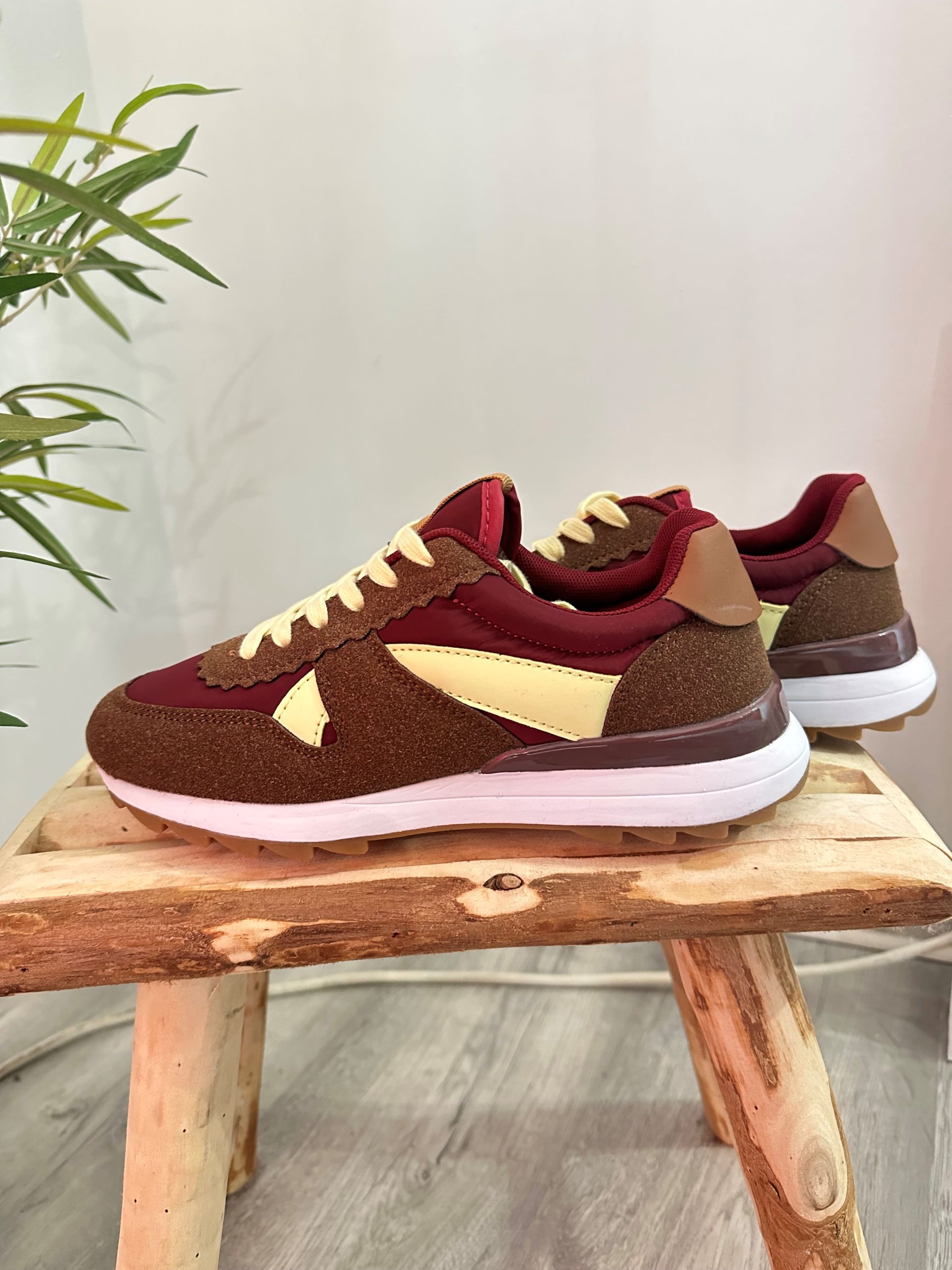 Deportivas Lola 3