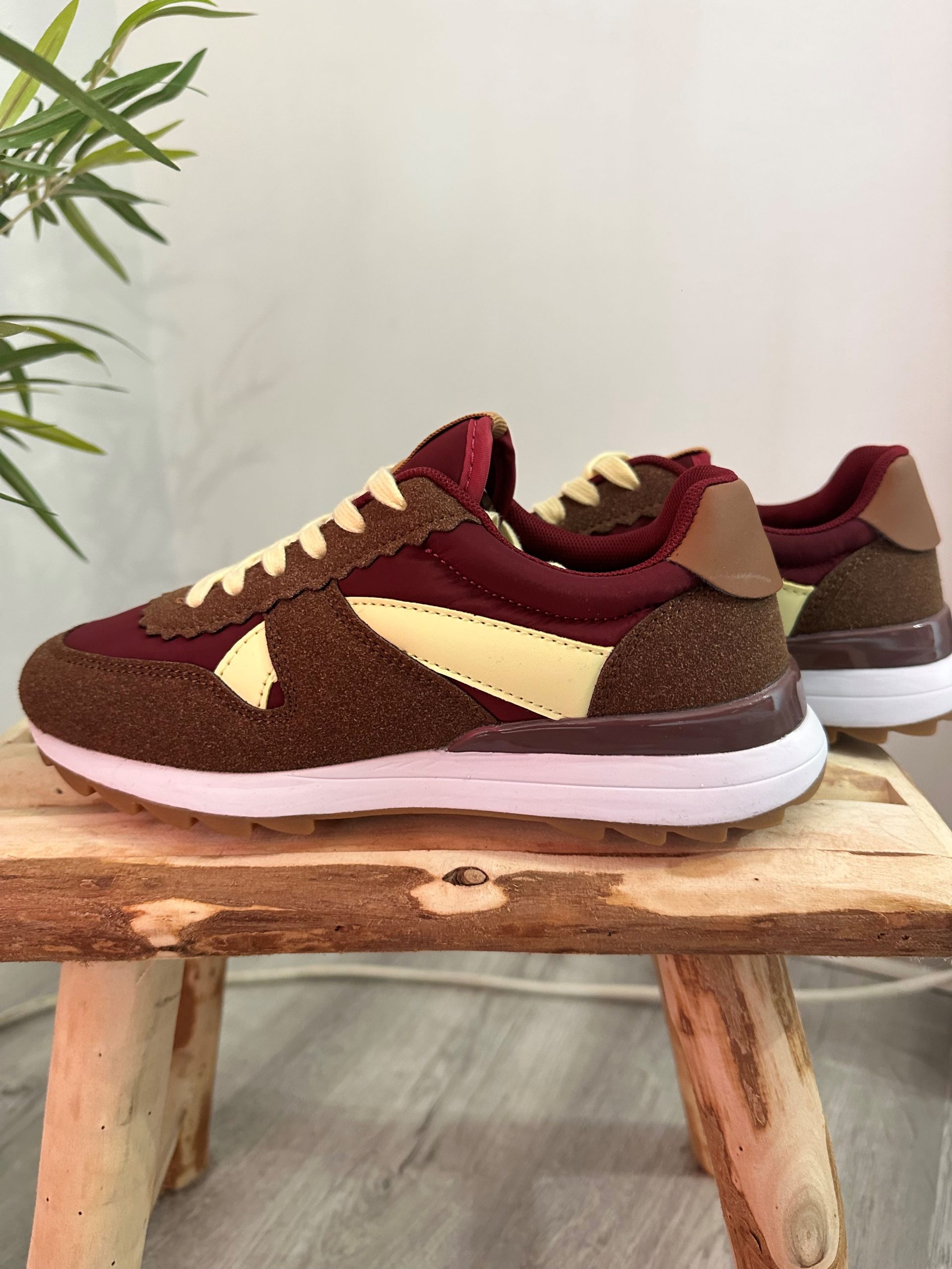 Deportivas Lola 4