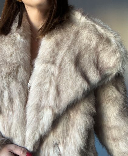 Abrigo peluche beige