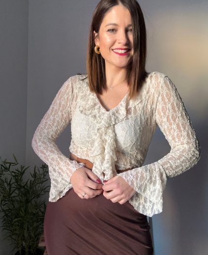 Blusa encaje beige