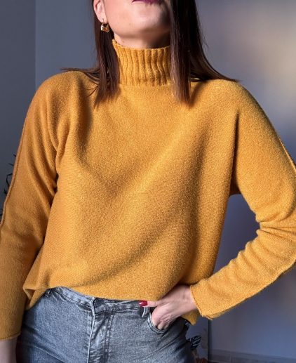 Jersey cuello mostaza