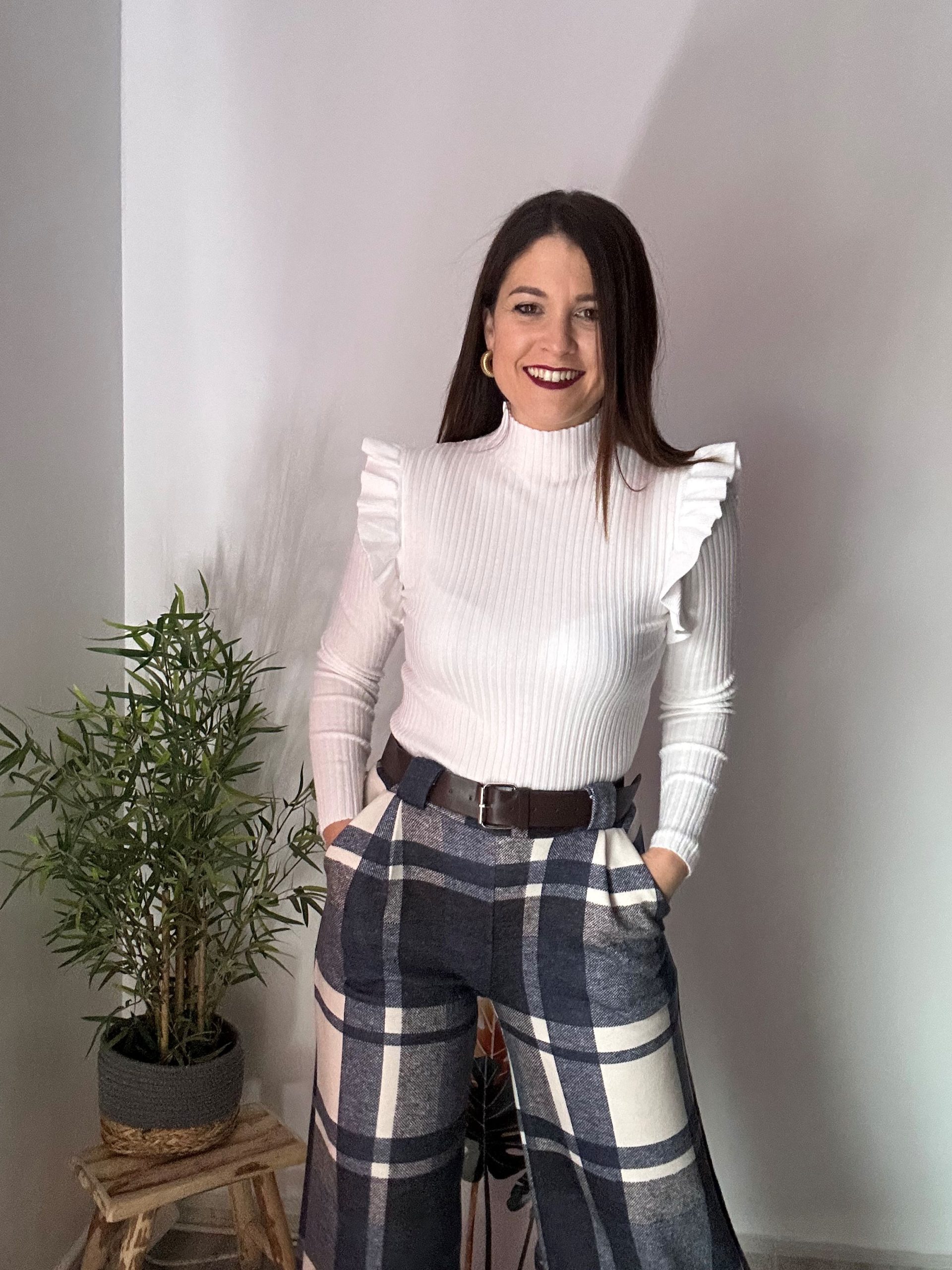 Jersey canalé volantes blanco 4