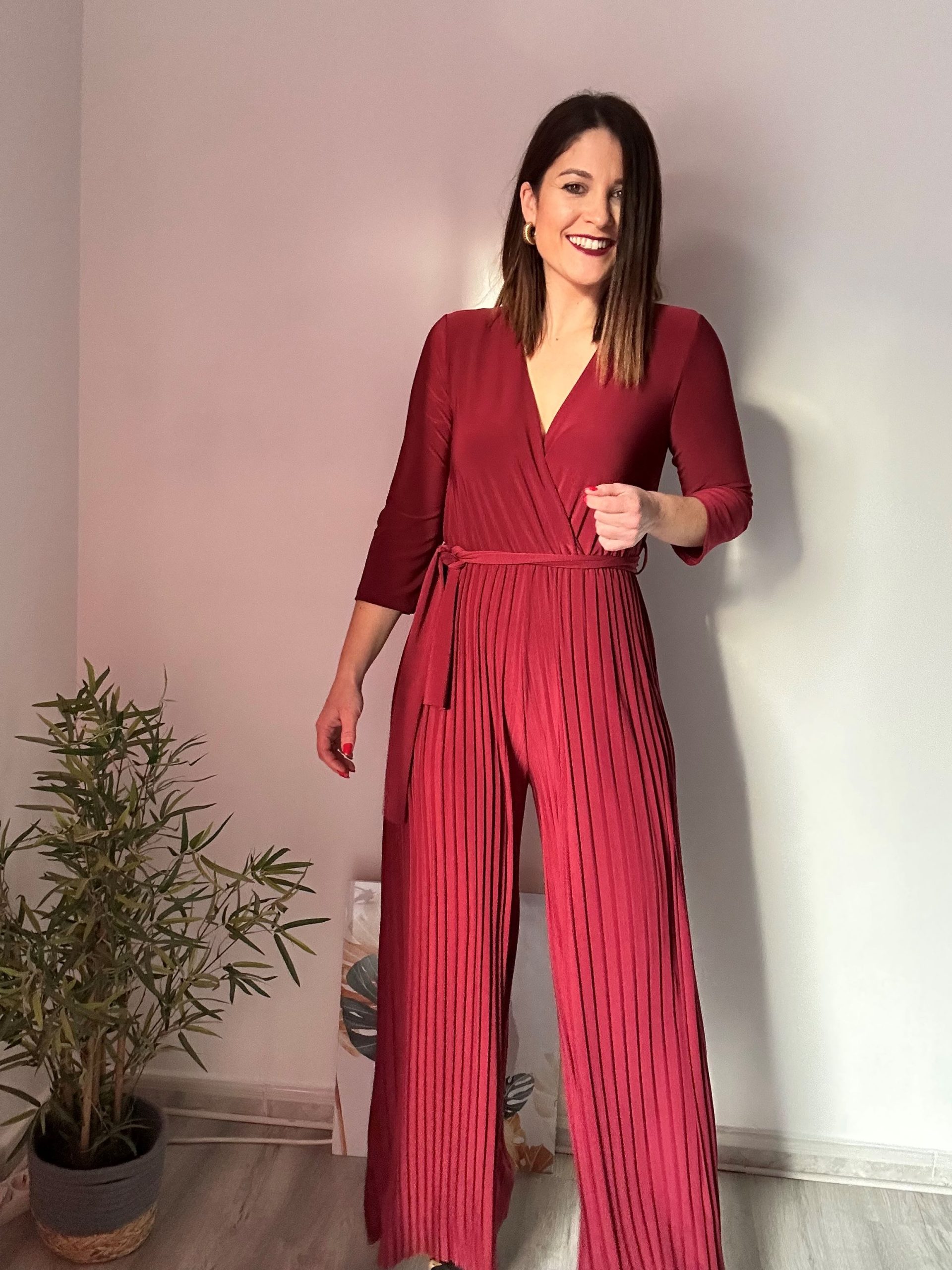 Mono plisado burdeos 2