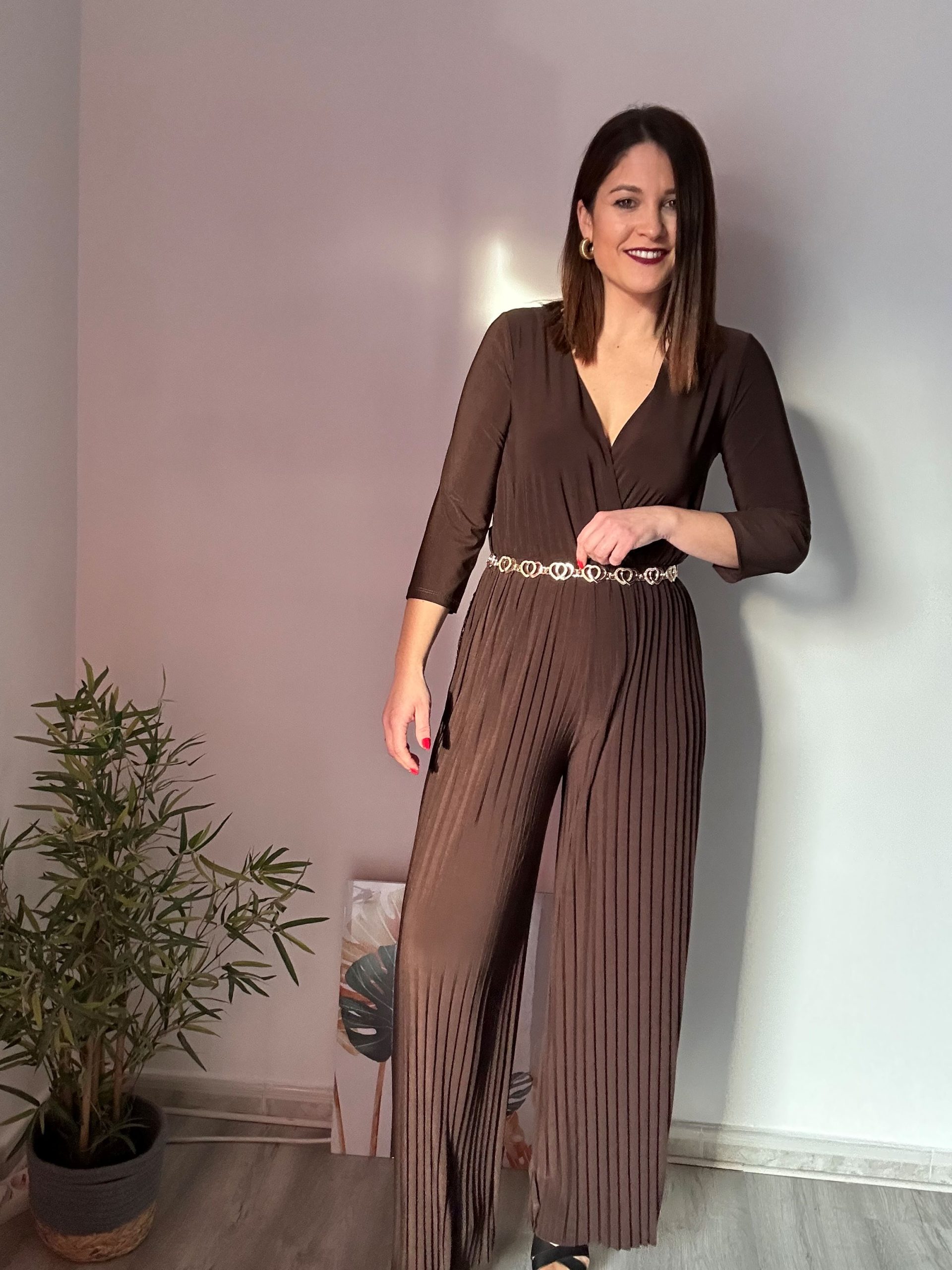 Mono plisado marrón 4