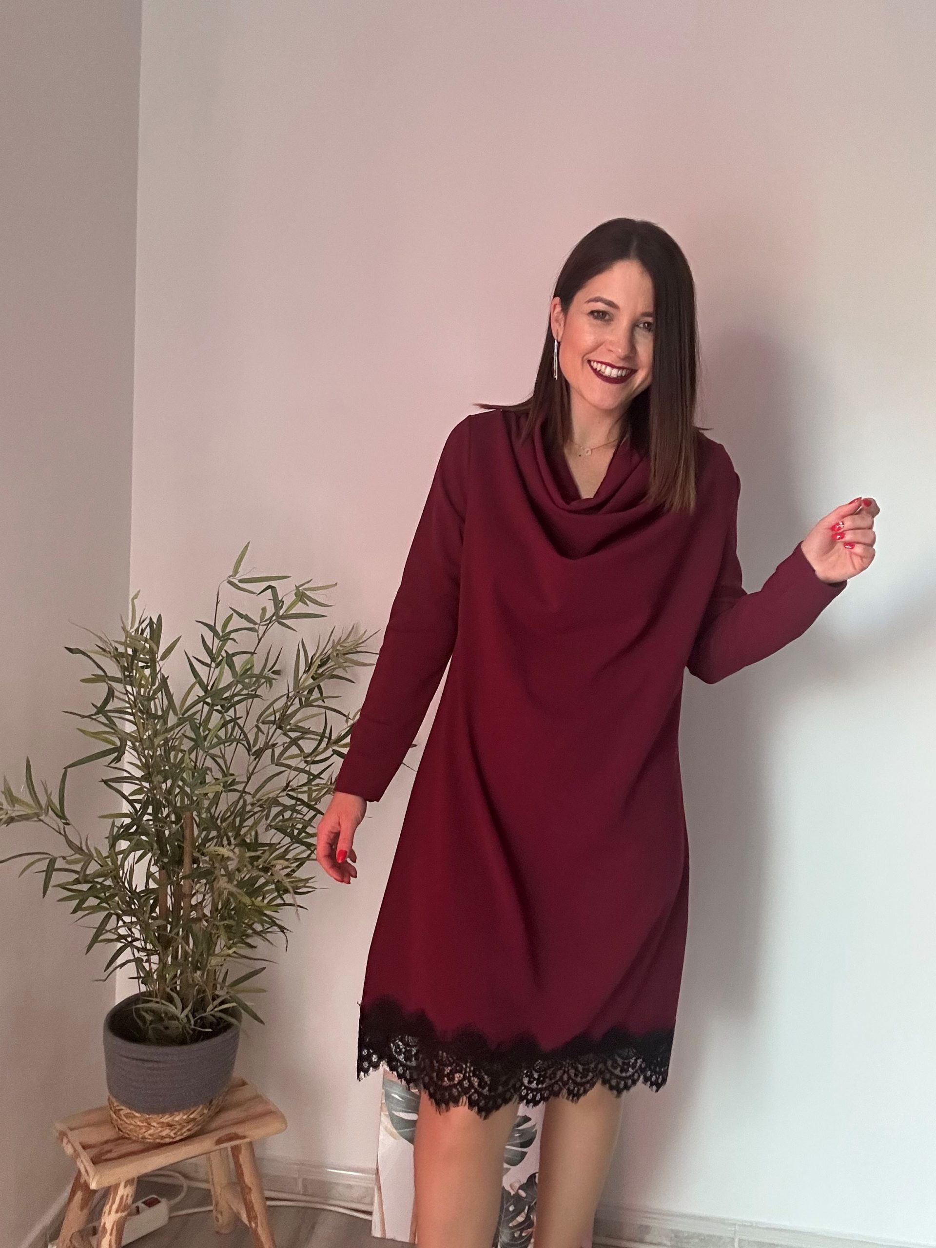 Vestido encaje burdeos 3