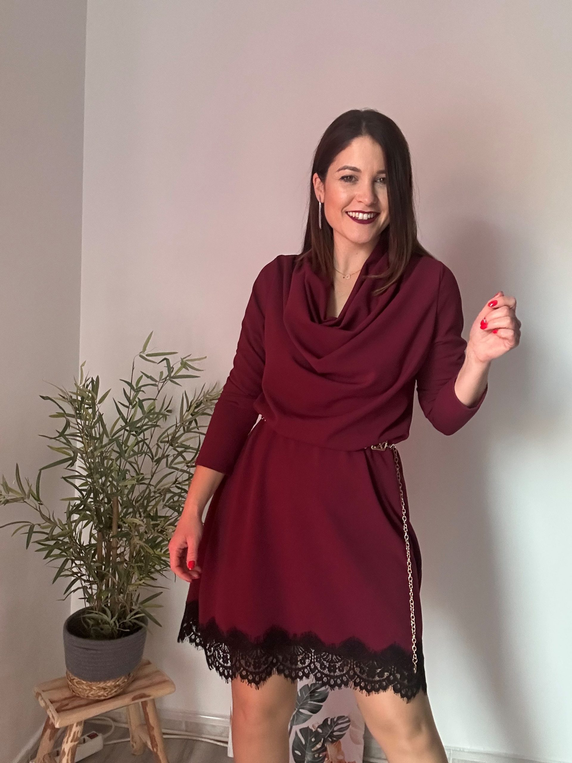 Vestido encaje burdeos 4