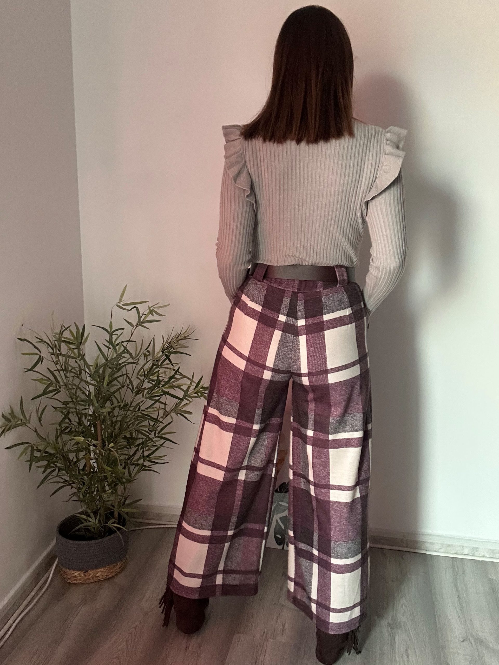 pantalón cuadros burdeos 2