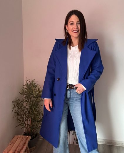 Abrigo paño azul eléctrico