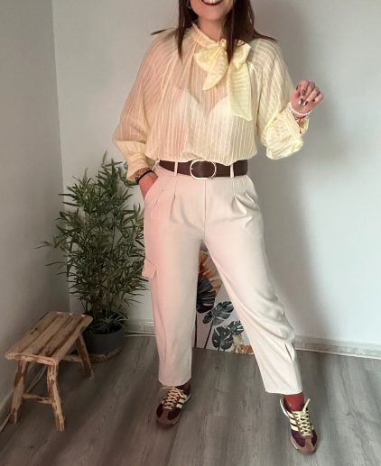 Pantalón cargo beige
