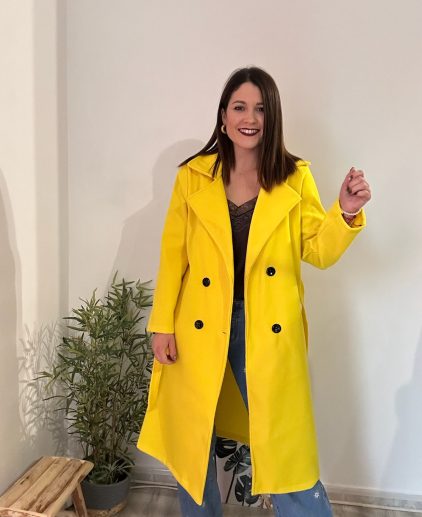 Abrigo paño amarillo