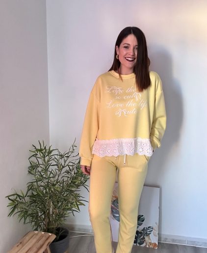 Conjunto comfy amarillo