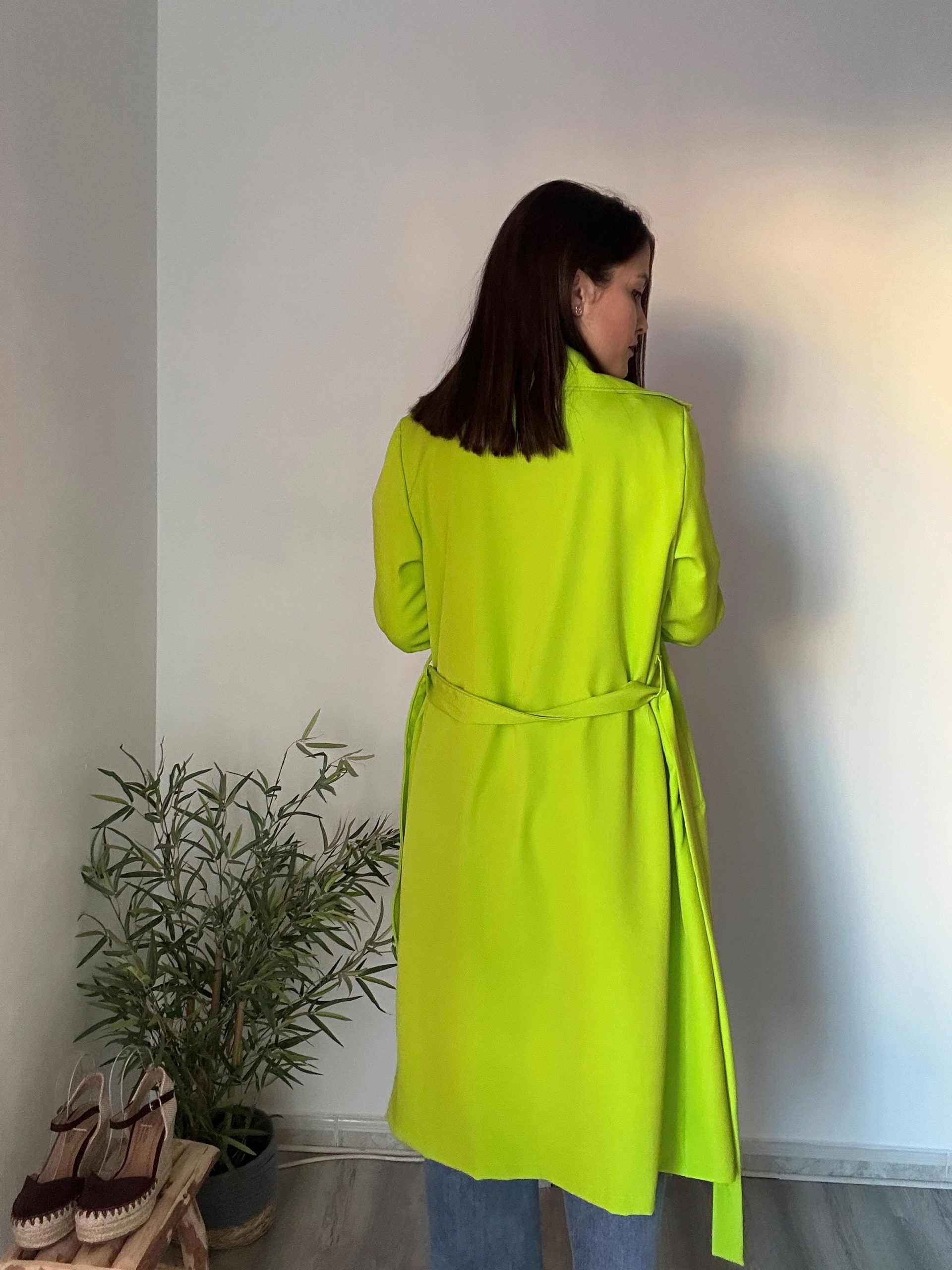 gabardina fina verde pistacho 4