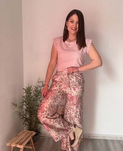 Pantalón tapizado flores rosa