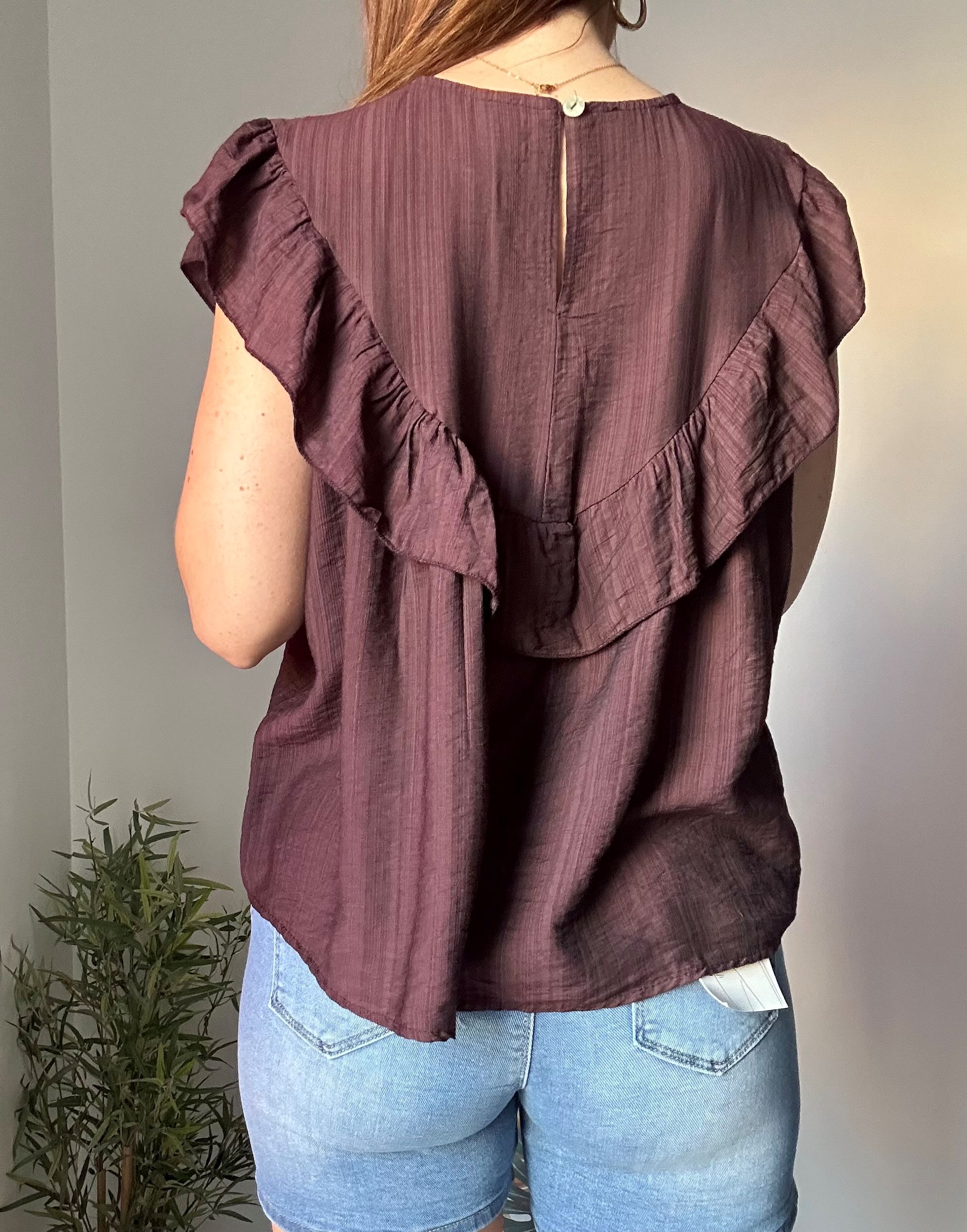 Blusa berenjena volante 4