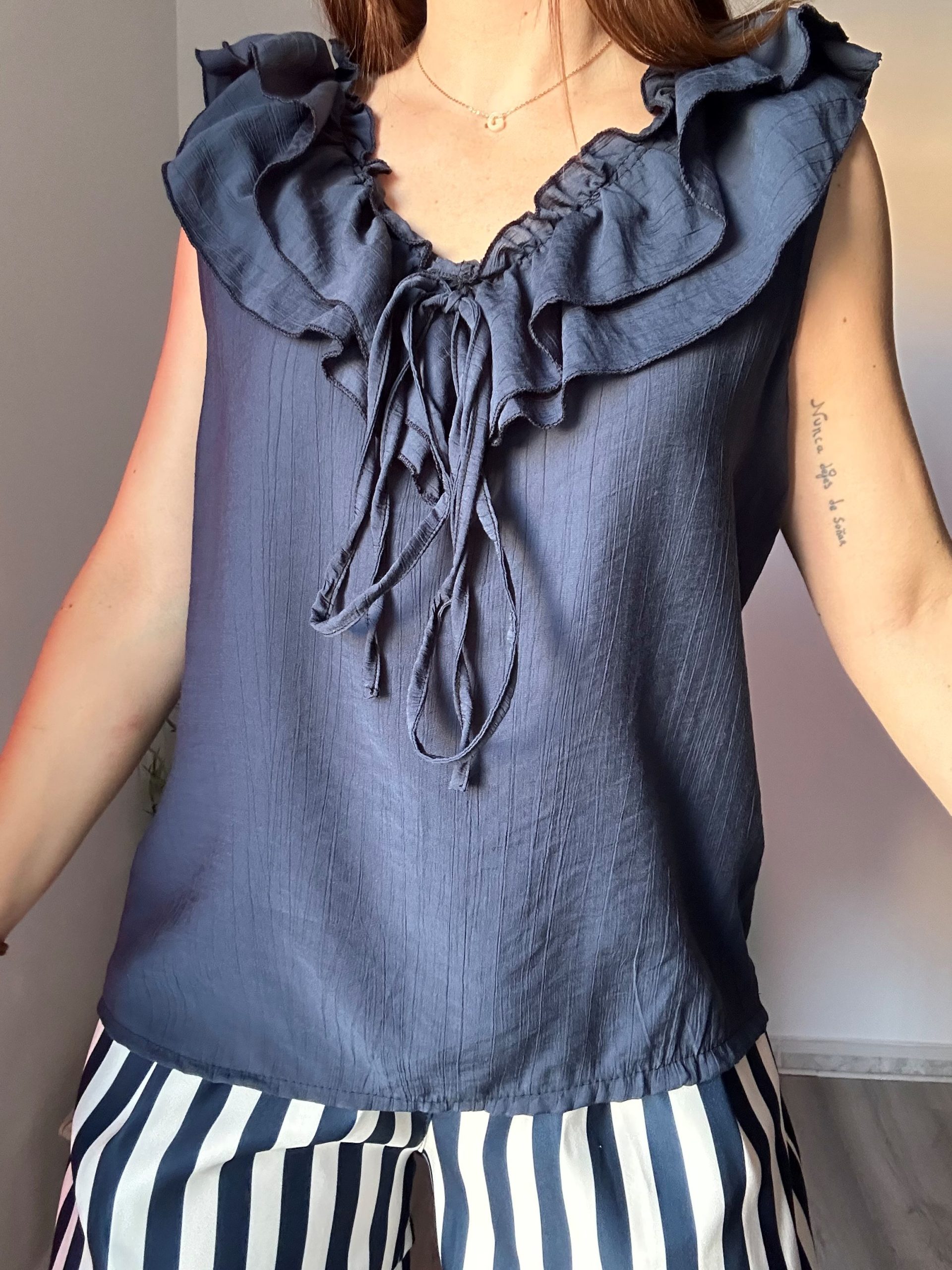 Blusa rosalia azul marino 3